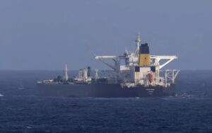 Росія не може продати рекордні обсяги нафти: у морі накопичилося 135 млн барелів