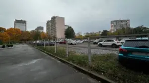 У Києві директору компанії оголосили підозру через незаконну автостоянку на комунальній землі