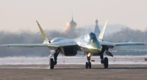 Су-57 над Омськом не врятував НПЗ: Defense Express деталізував провал російського захисту