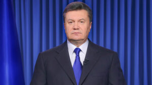 Фейкове ім’я, життя в Сочі та майно на $8 млн. Журналісти розповіли, де зараз Янукович і його родина