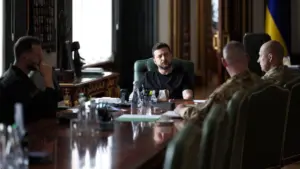 Зеленський обговорив з командирами корпусів загрози на Чернігівсько-Київському напрямку