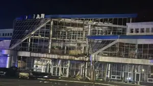 Росія вдарила балістикою по залізничному підприємству в Києві: загинув працівник