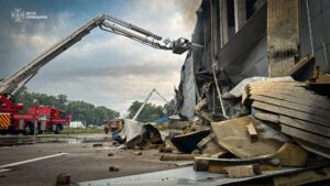 Зруйновані російським ударом склади Київського регіону