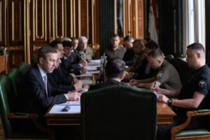 Зеленський подав кандидатури Хмари та Сибіги до Ради — Железняк Євгеній Хмара та Андрій Сибіга — кандидати на посади міністрів оборони та закордонних справ України