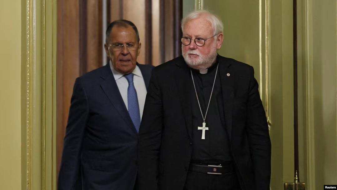 Пол Річард Галлагер і Сергій Лавров під час переговорів у Москві щодо війни в Україні