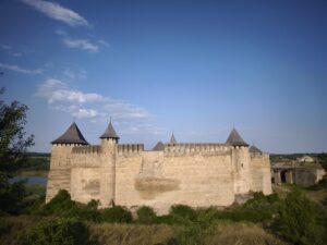 обвал стіни Хотинської фортеці у Чернівецькій області
