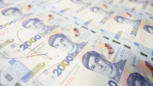 Банкнота 2000 гривень зі Стусом увійшла в обіг в Україні