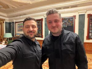Зеленський та Андрій Коваленко, який залишає посаду керівника Центру протидії дезінформації РНБО