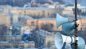Естонія оголосила повітряну тривогу через невідомі дрони: у небо підняли винищувачі