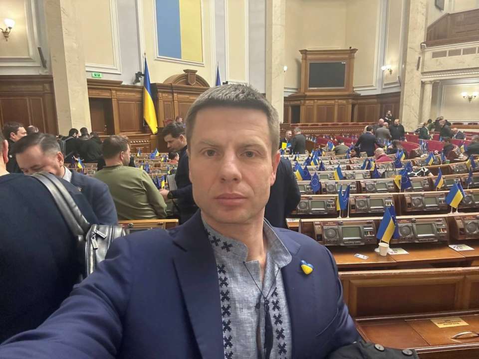 Олексій Гончаренко заявив про виявлення апаратури для прослуховування у своєму автомобілі