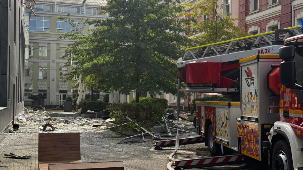 Наслідки атаки на Київ 23 вересня: кількість постраждалих зросла до 37, двоє людей загинули.
