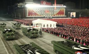 У Росії до 25 тисяч працівників із КНДР можуть бути залучені до виробництва дронів — Bloomberg