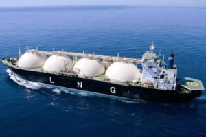Нафтогаз домовляється про довгострокове постачання газу з Канади LNG-танкер для можливих поставок канадського скрапленого газу в Україну