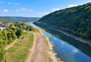 Через маловоддя в Україні обмежили забір води до кінця вересня