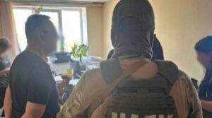 Суддя Павлоградського міськрайонного суду під час розслідування справи про хабар