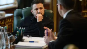 Жовтий — дрони, червоний — ракети: в Україні змінять систему повітряних тривог
