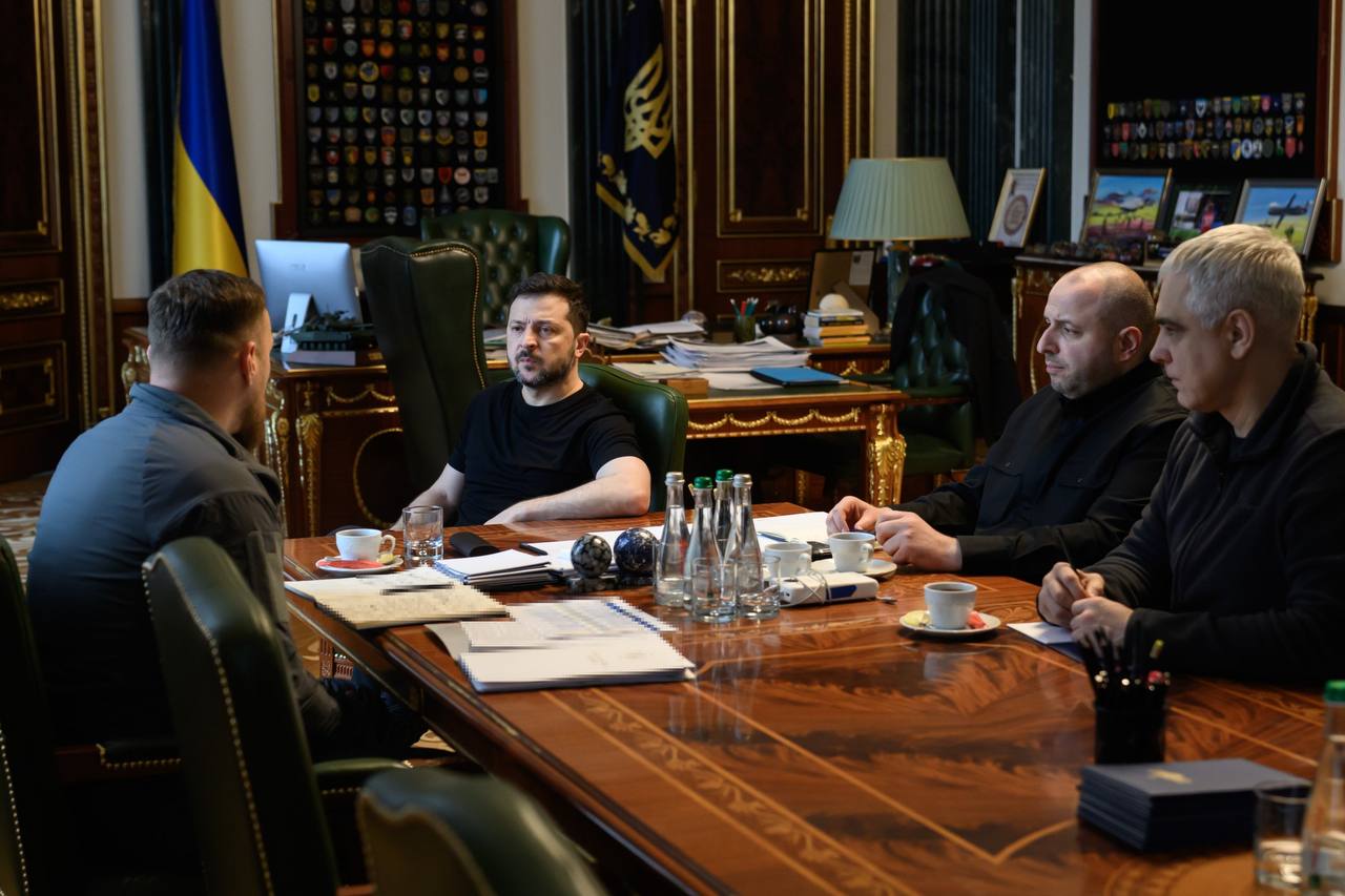Володимир Зеленський повідомив про українські далекобійні удари та масштабування відповідних підрозділів.