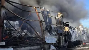 Росія вдарила по складах поблизу Дніпра: двоє загиблих, четверо поранених