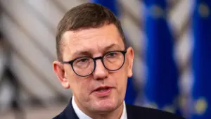 Прем’єр Естонії закликав знищити російські НПЗ, які фінансують війну проти України