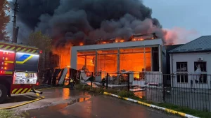 В Ірпені через російський обстріл загинула жінка, троє людей зникли безвісти
