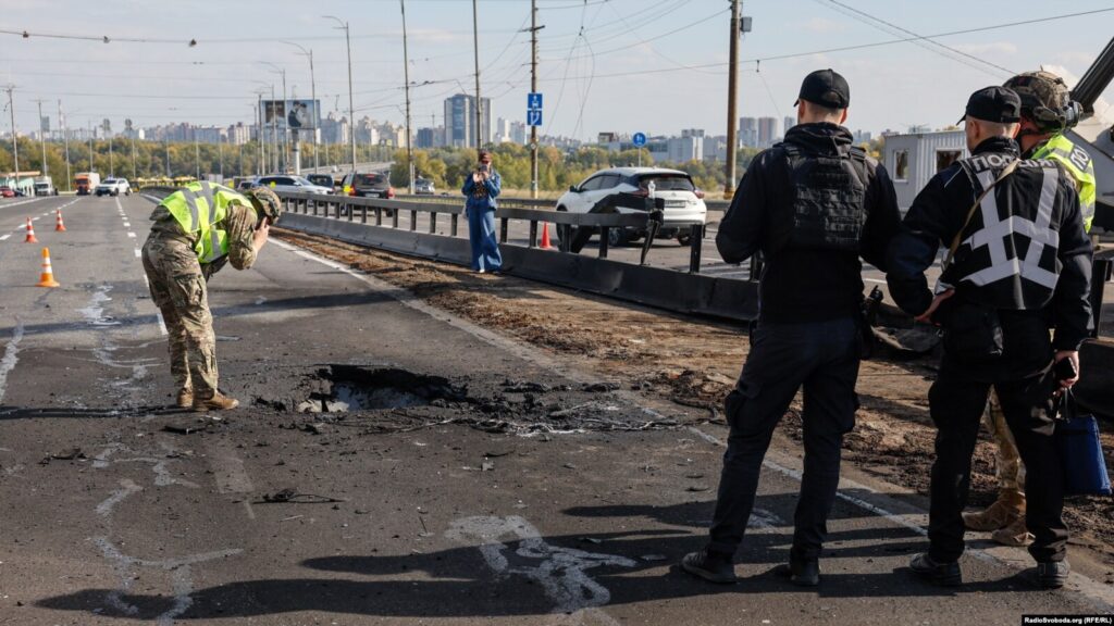 Наслідки російського удару по Північному мосту, 4 жовтня 2026 року