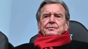 Ексканцлер Німеччини Шредер отримав посаду в російській мережі гіпермаркетів — медіа