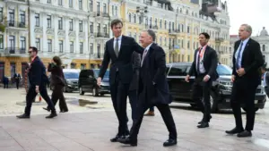 Віткофф і Кушнер можуть знову приїхати до Москви для переговорів із Путіним — Axios